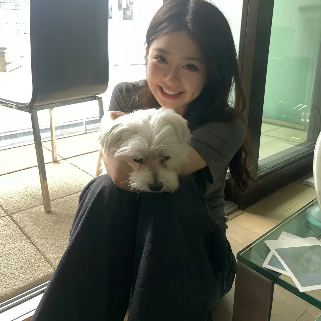 男生女生向前冲